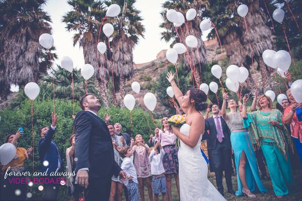 fotografía suelta globos cocktail de la boda