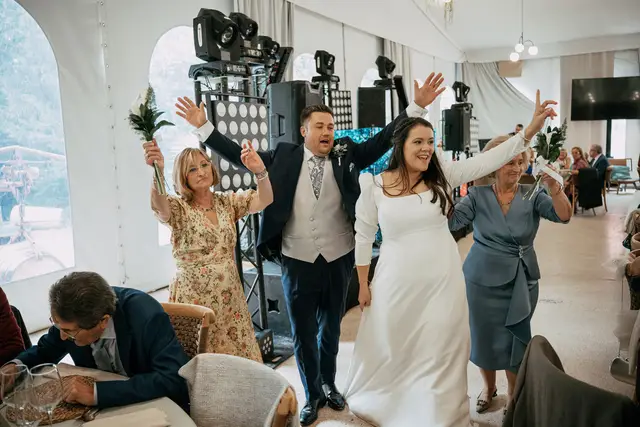 boda dominio vega requena iglesia Maria Angel banquete emotivas