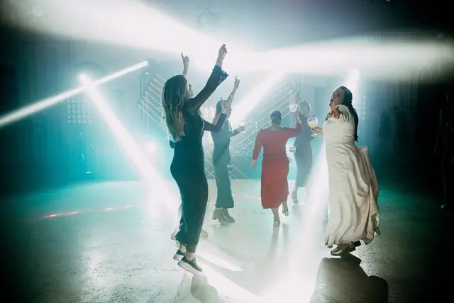 boda dominio vega requena iglesia Maria Angel fiesta portada