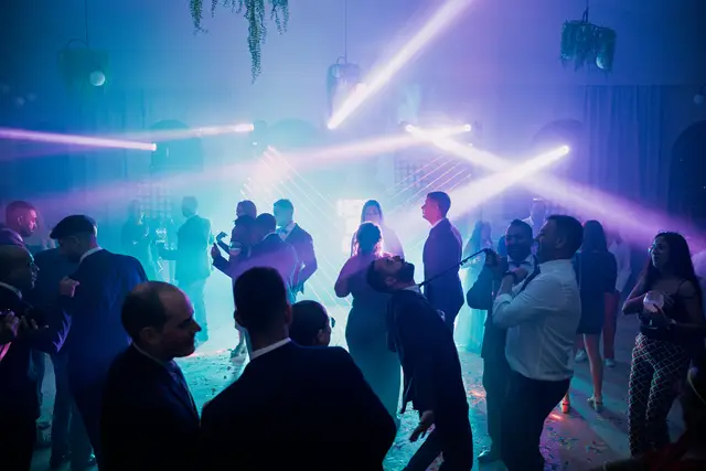 boda dominio vega requena iglesia Maria Angel fiesta portada