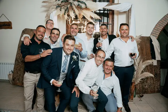 boda dominio vega requena iglesia Maria Angel photocall portada