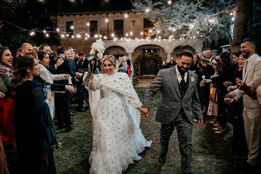 reportaje boda Itziar Carlos Ca pareja Salida Entrada nupcial