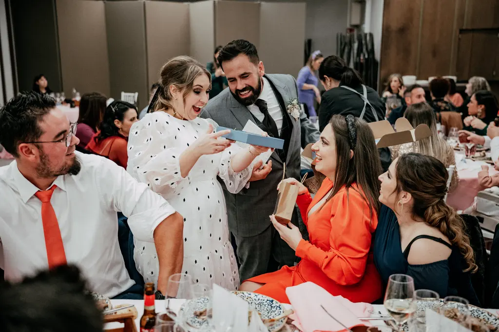 reportaje boda Itziar Carlos Ca pareja banquete