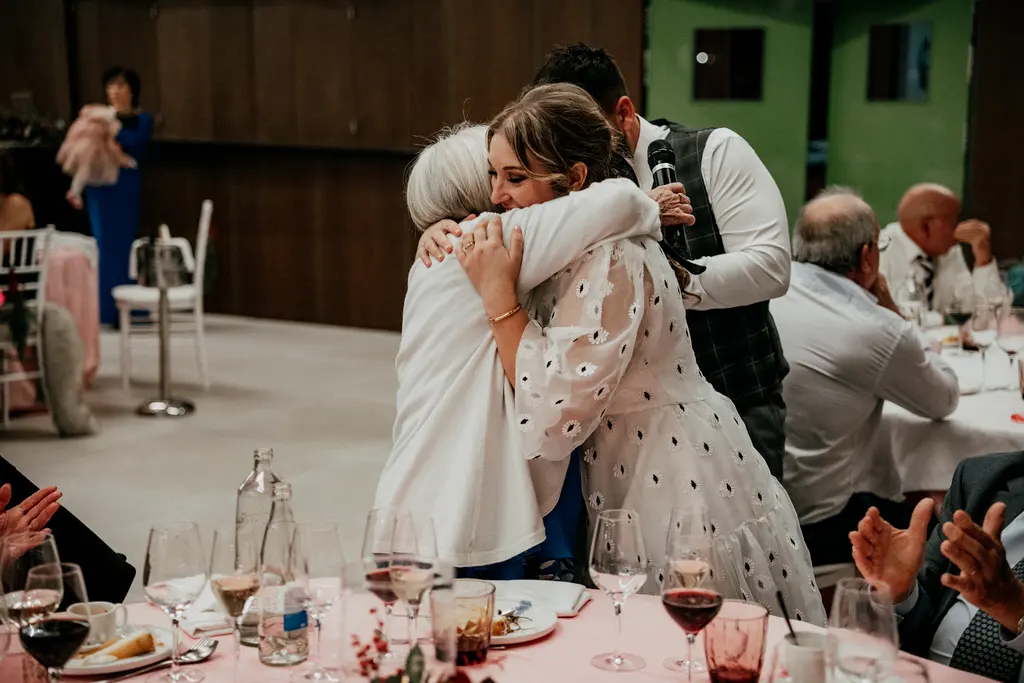 reportaje boda Itziar Carlos Ca pareja banquete