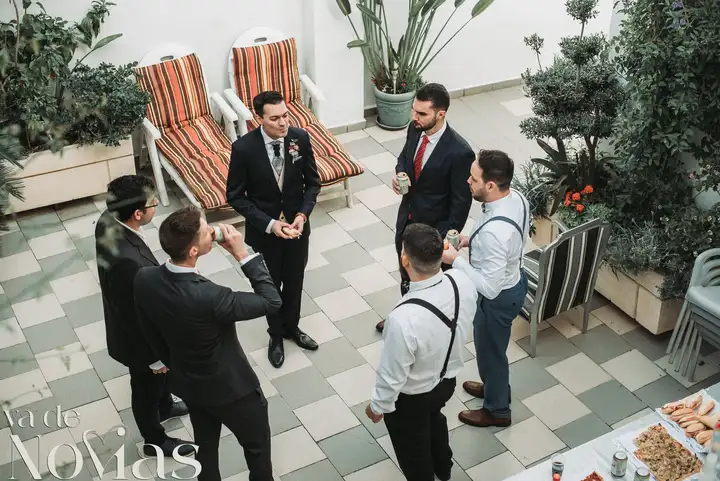 Reportaje de boda jardines la Cartuja Monica Hector Mayo 2023 preparativos