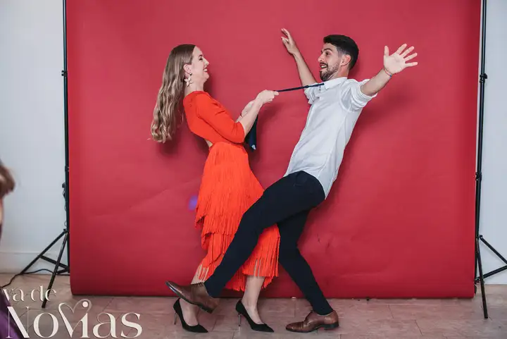 Reportaje de boda jardines la Cartuja Monica Hector Mayo 2023 photocall