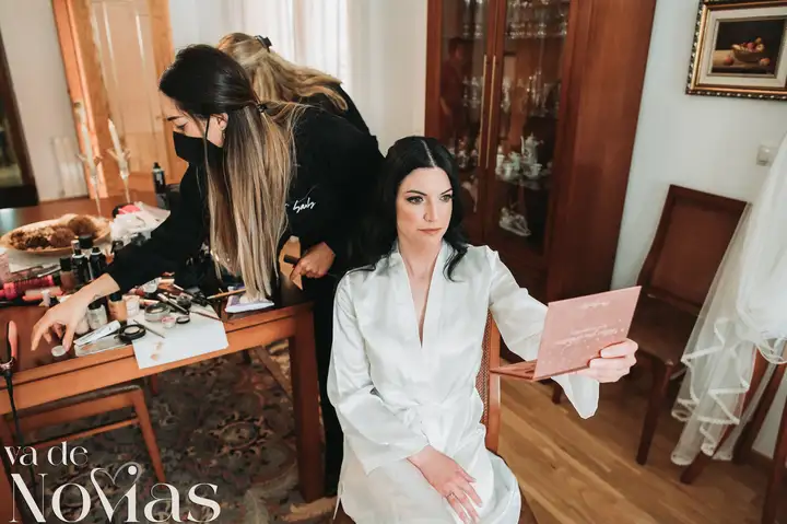 Reportaje de boda jardines la Cartuja Monica Hector Mayo 2023 preparativos