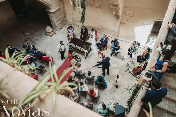 Reportaje de boda jardines la Cartuja Monica Hector Mayo 2023 ceremonia
