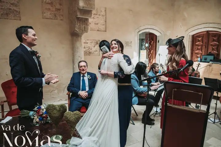 Reportaje de boda jardines la Cartuja Monica Hector Mayo 2023 ceremonia