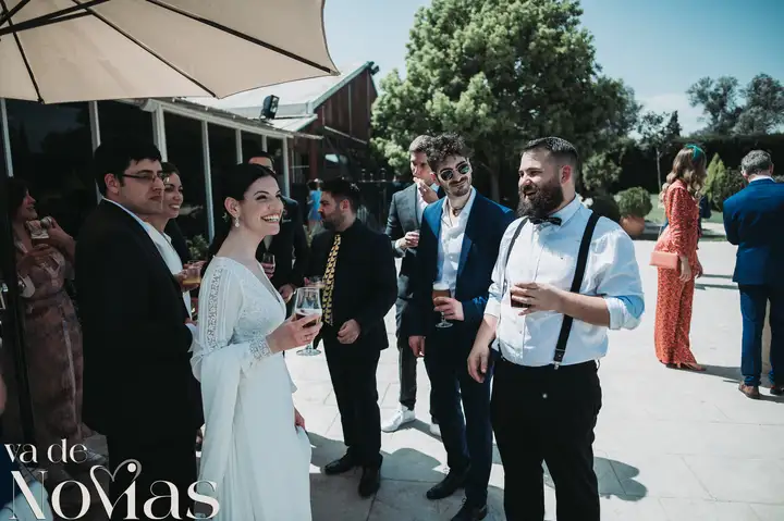 Reportaje de boda jardines la Cartuja Monica Hector Mayo 2023 coctel