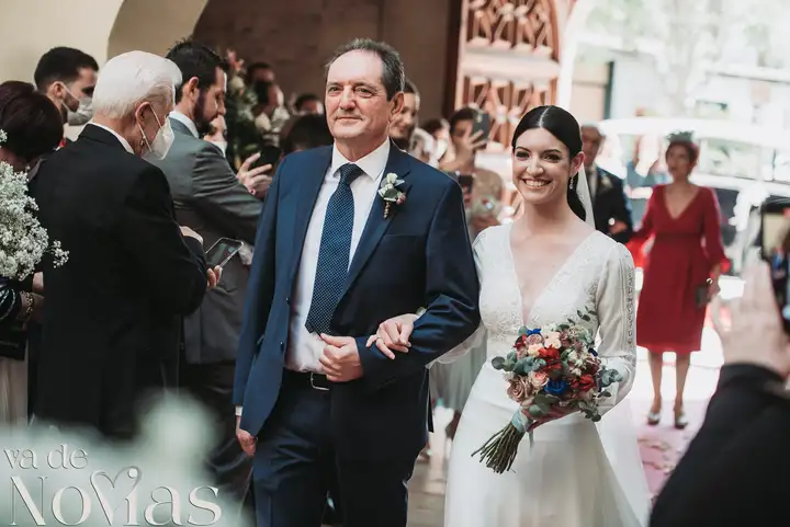 Reportaje de boda jardines la Cartuja Monica Hector Mayo 2023 Salida / Entrada