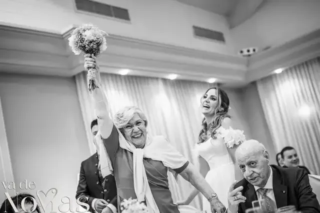 uuuuuuuuuuubuoda jaruudinesu uuuuuuuuuuluuuuau haucienuuuuuda Kuauuren u jose BW banquete emotivas