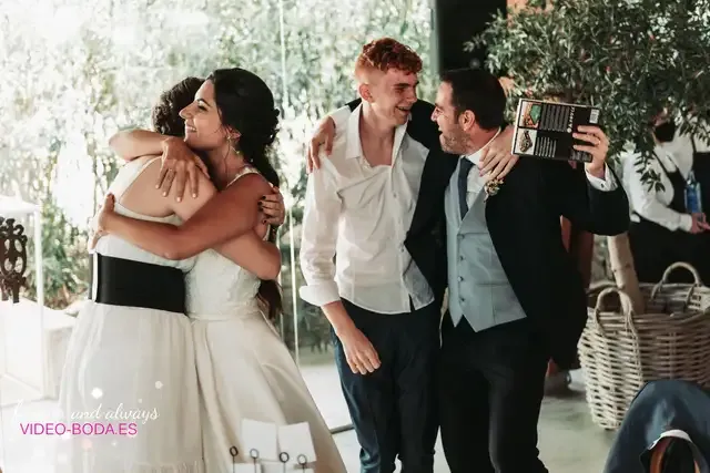 boda masia del carmen Laura Julian banquete emotivas