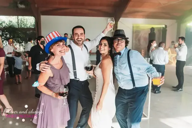 boda masia del carmen Laura Julian fiesta photocall