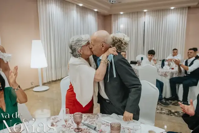 uuuuuuuuuuubuoda jaruudinesu uuuuuuuuuuluuuuau haucienuuuuuda Kuauuren u jose banquete emotivas